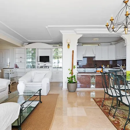 Apartamento Spacious With Large Terrace,5 Min *